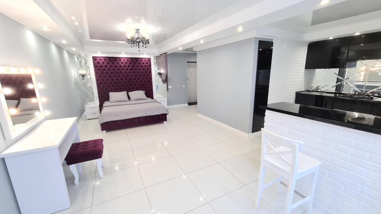 Apartaments On Prospekt Mira 35 Krivoi Rog Exterior foto
