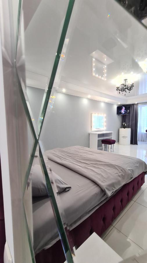 Apartaments On Prospekt Mira 35 Krivoi Rog Exterior foto