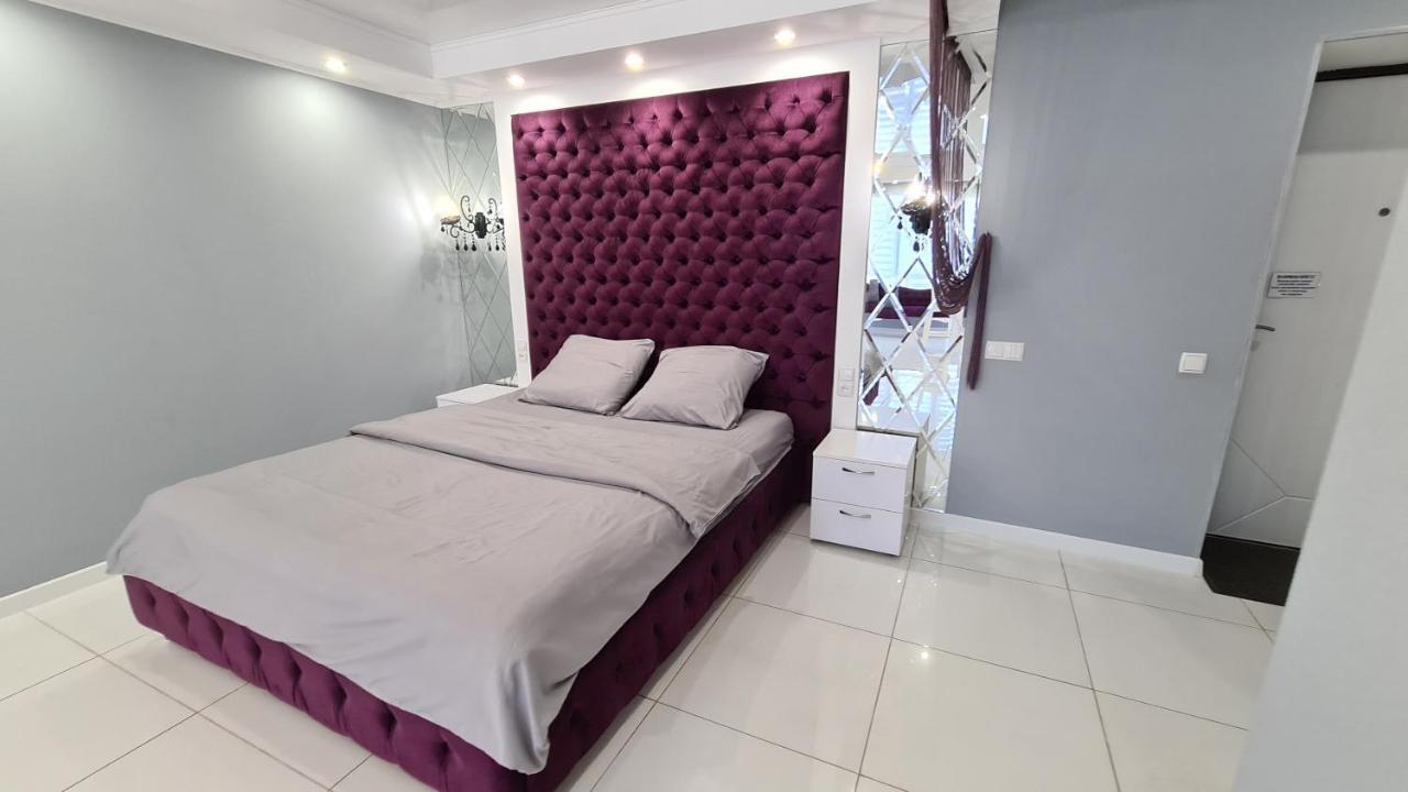 Apartaments On Prospekt Mira 35 Krivoi Rog Exterior foto