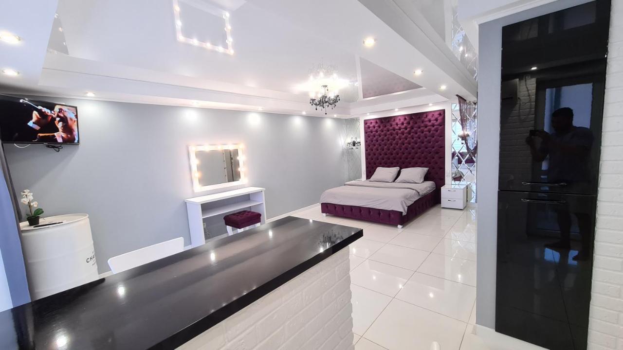 Apartaments On Prospekt Mira 35 Krivoi Rog Exterior foto