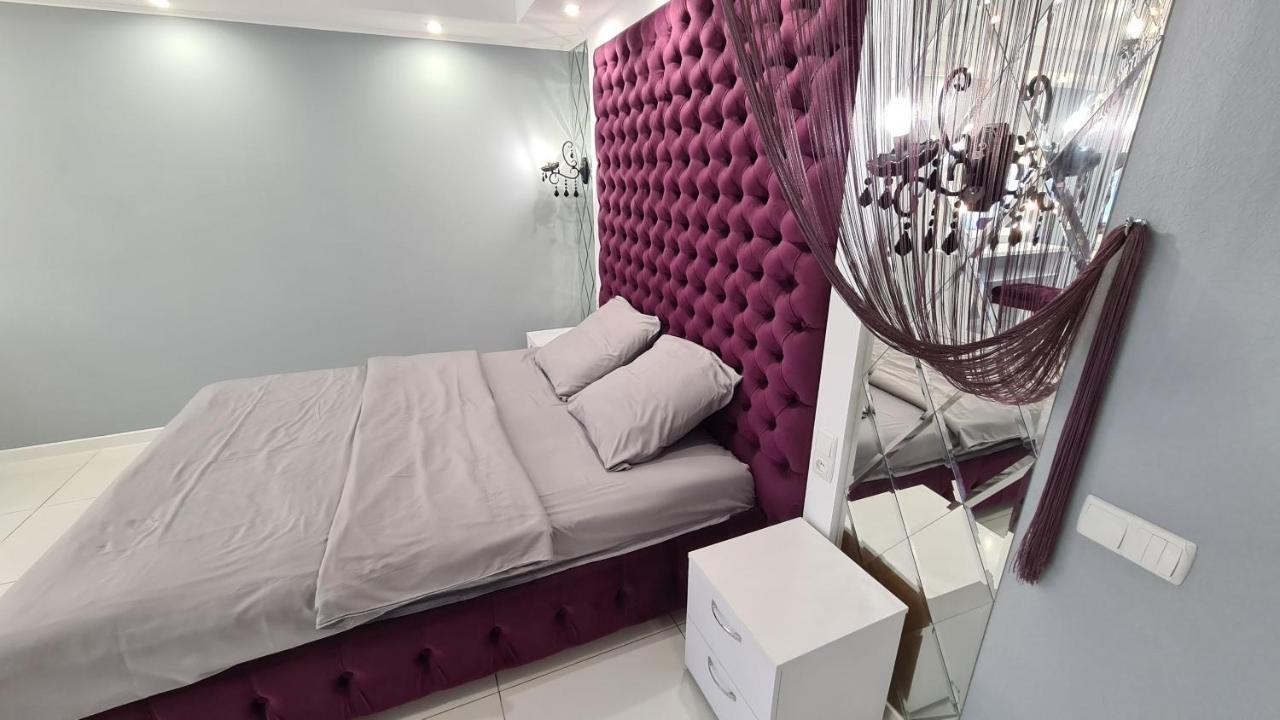 Apartaments On Prospekt Mira 35 Krivoi Rog Exterior foto